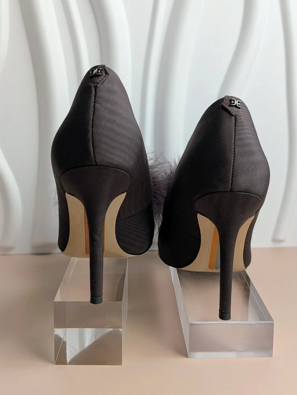 NWT Sam Edelman Hazel Feather Embellished Pumps Cocoa Satin Size 8 MSRP $165